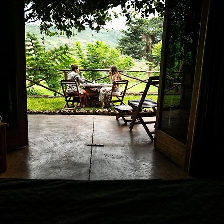 Akagera Transit Lodge Esterno foto