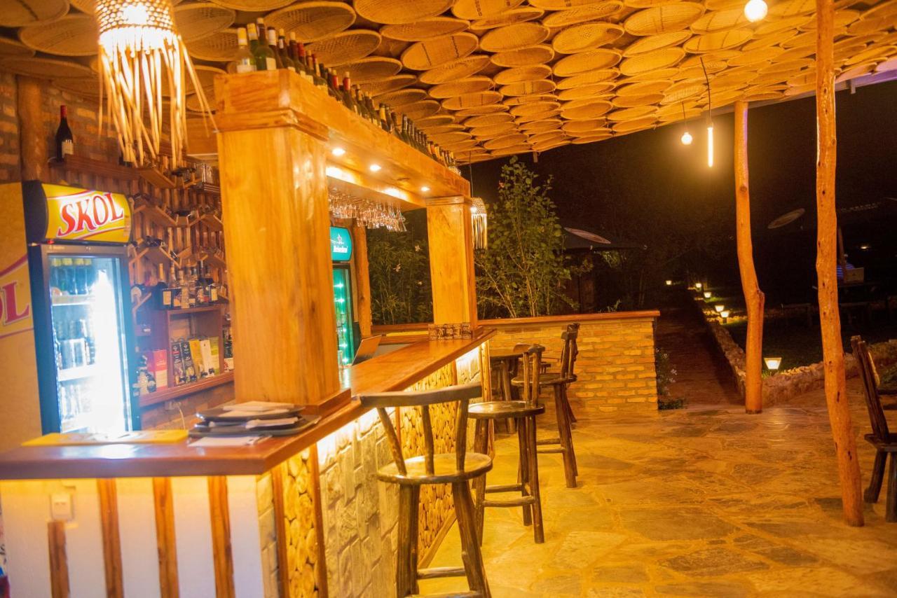 Akagera Transit Lodge Esterno foto