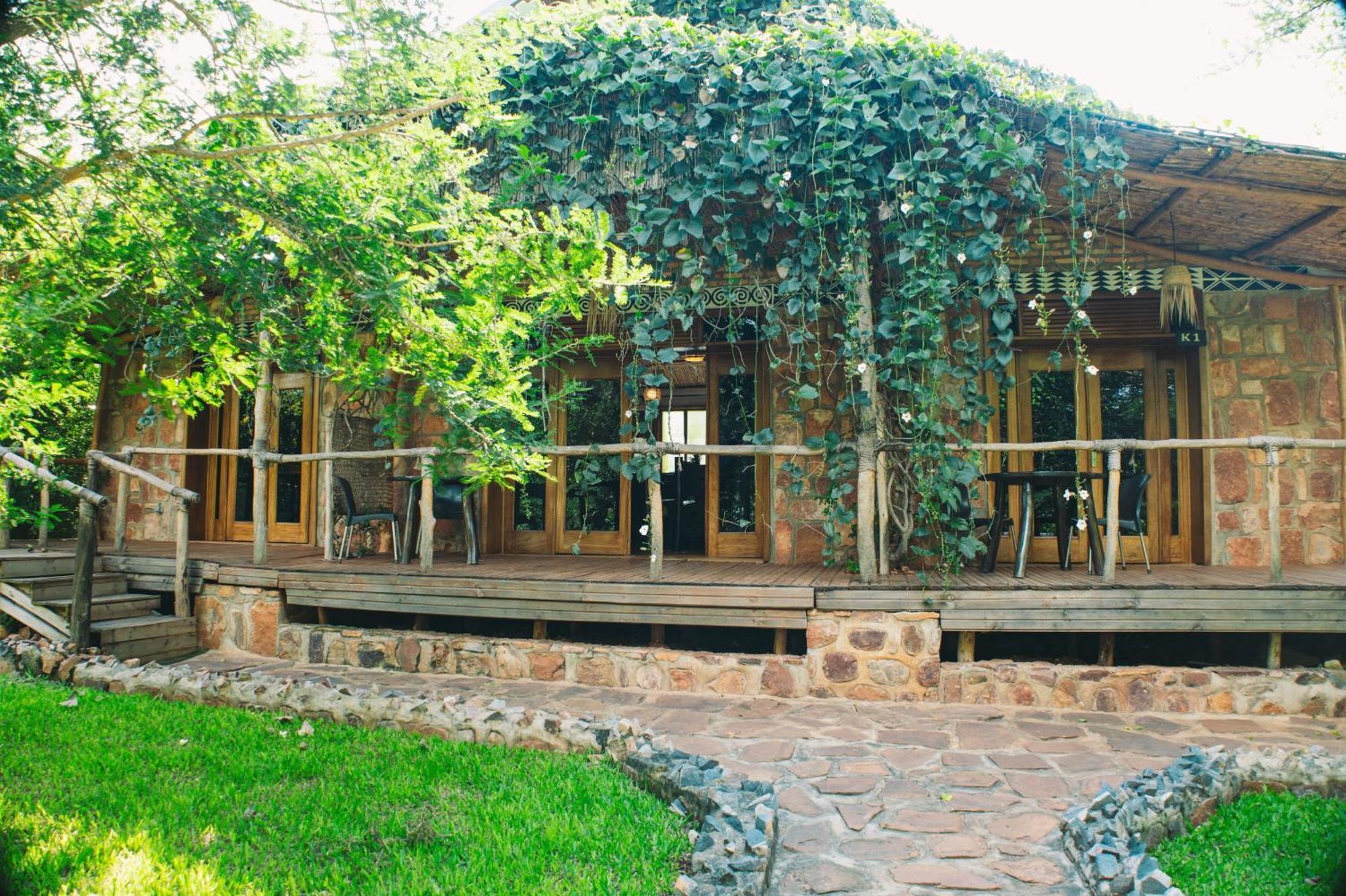 Akagera Transit Lodge Esterno foto