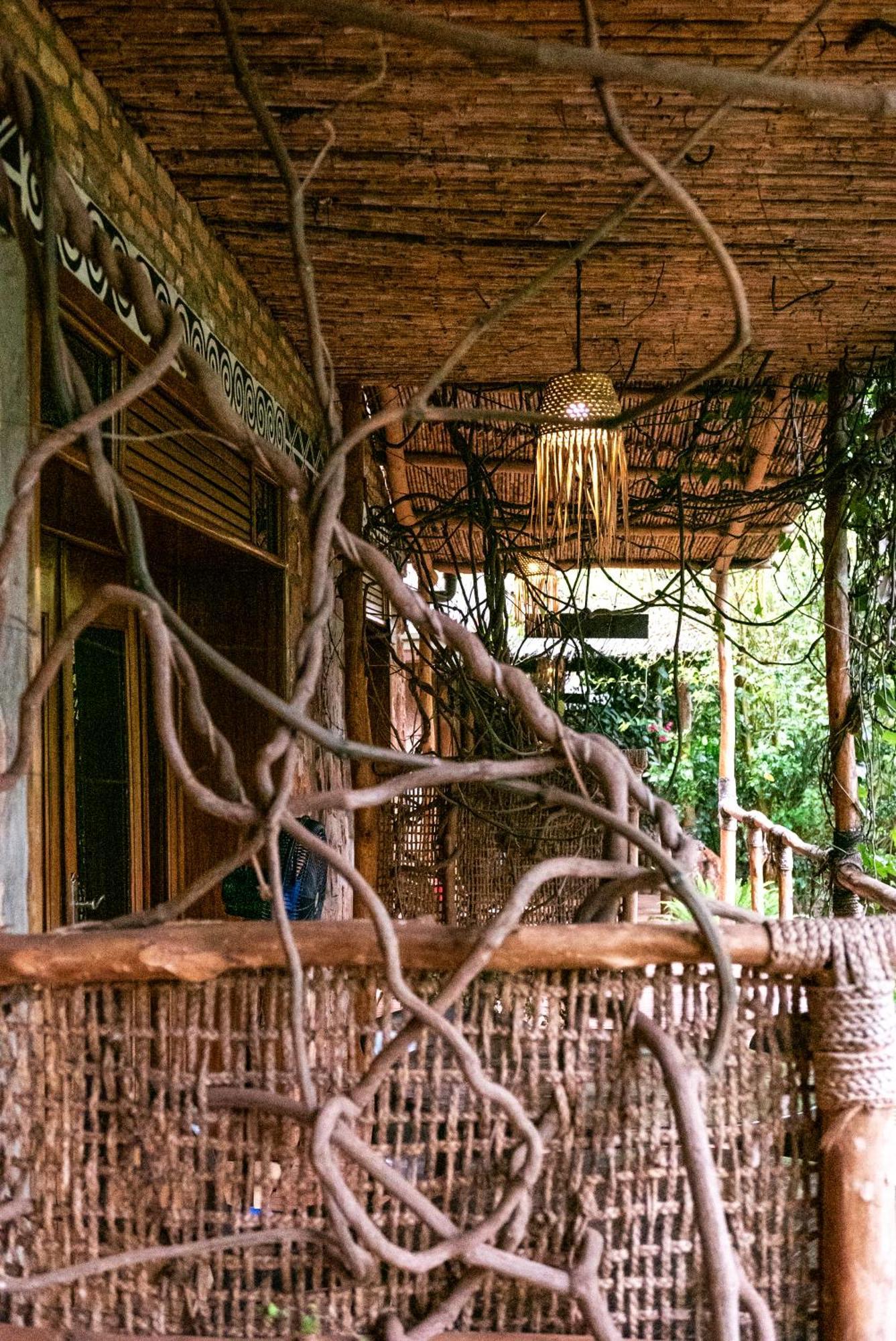 Akagera Transit Lodge Esterno foto