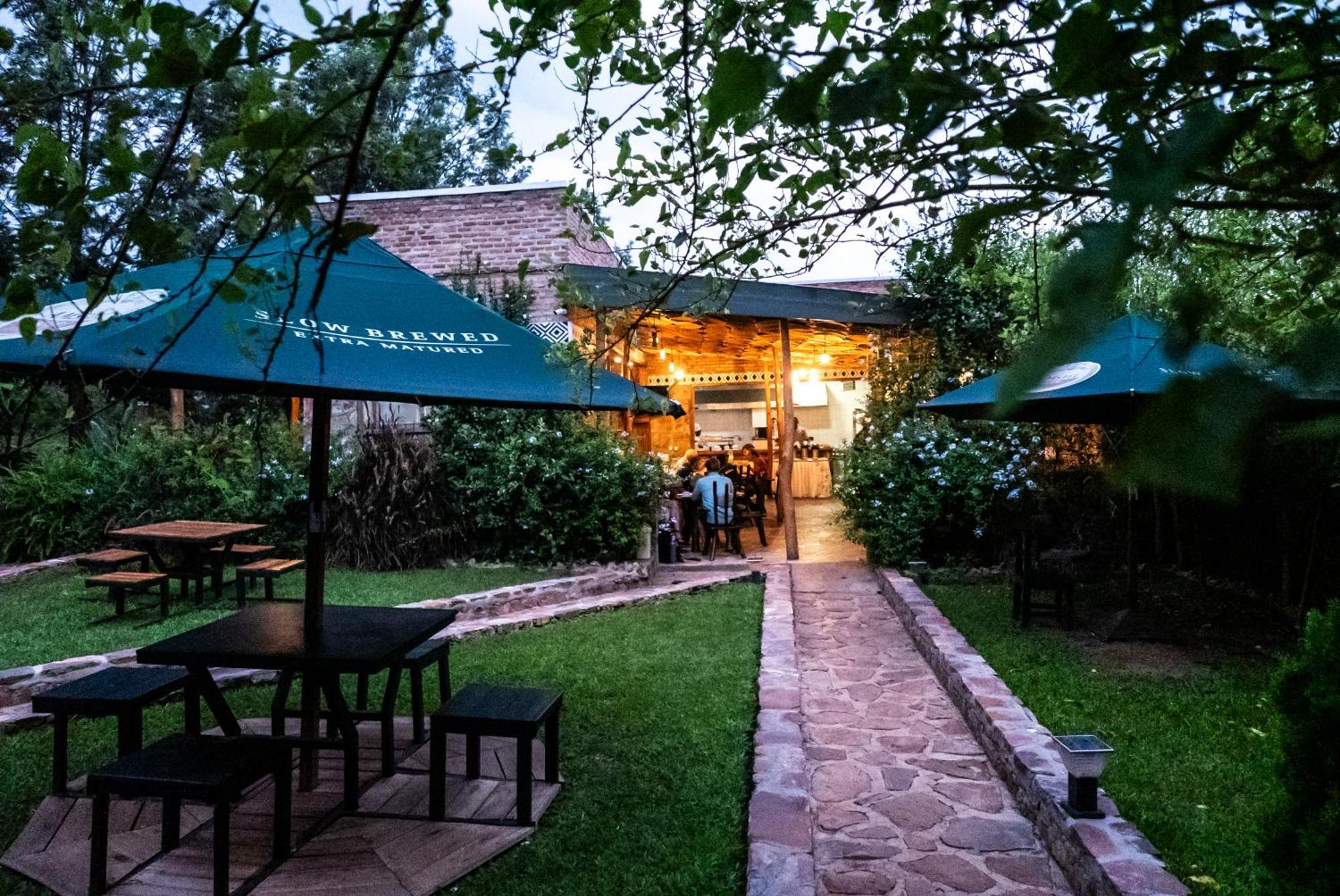 Akagera Transit Lodge Esterno foto